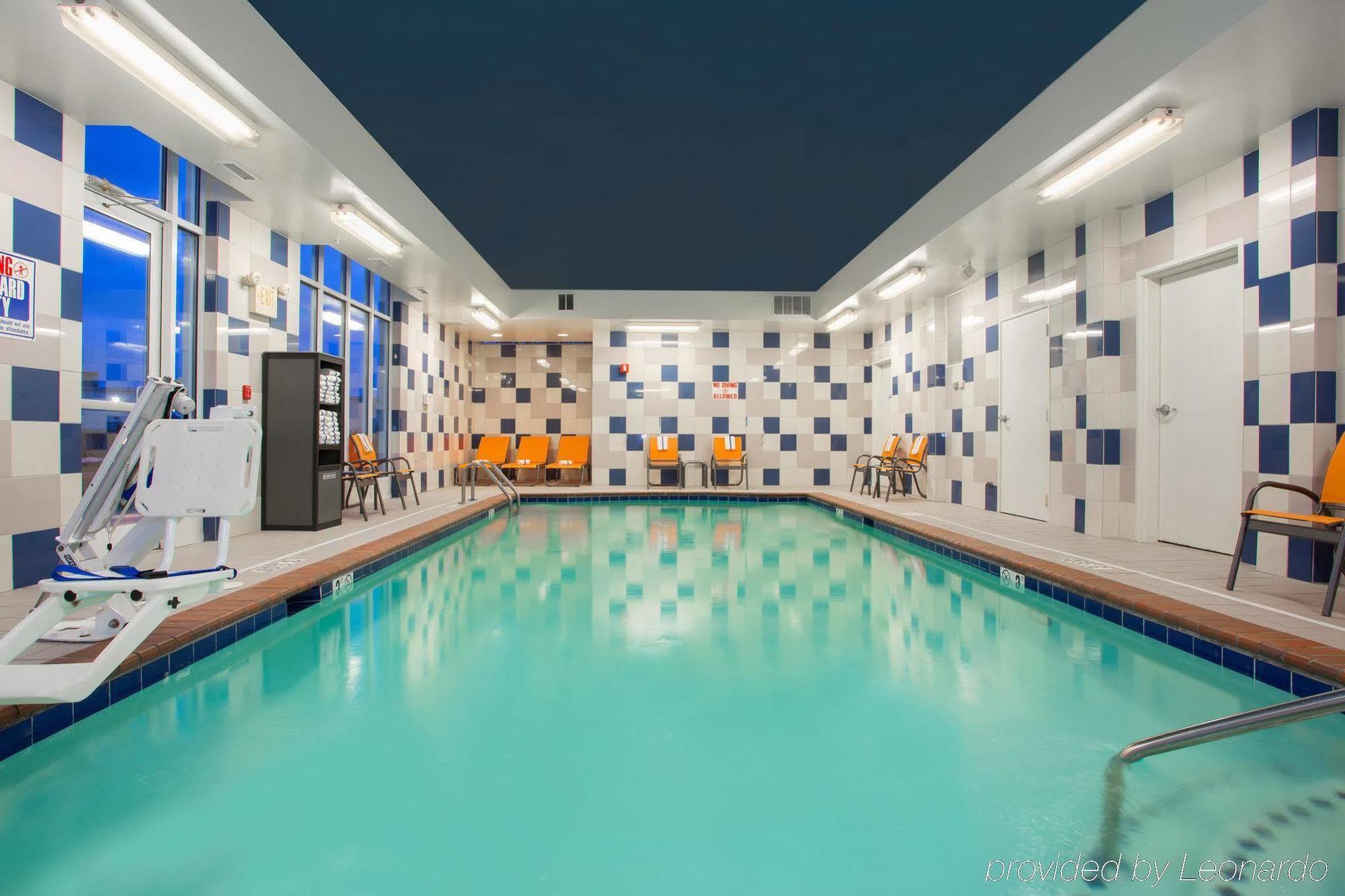 Holiday Inn Express Georgetown By Ihg Экстерьер фото